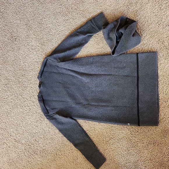 Lululemon on repeat dress. Heathered core dark grey. Size 4. - Picture 7 of 9